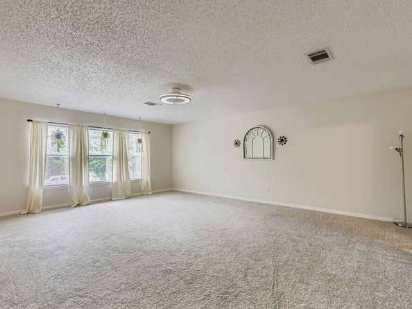 1017 Silverstone LN, Cedar Park TX 78613