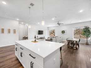 1417 Kramer LN 14, Austin TX 78758