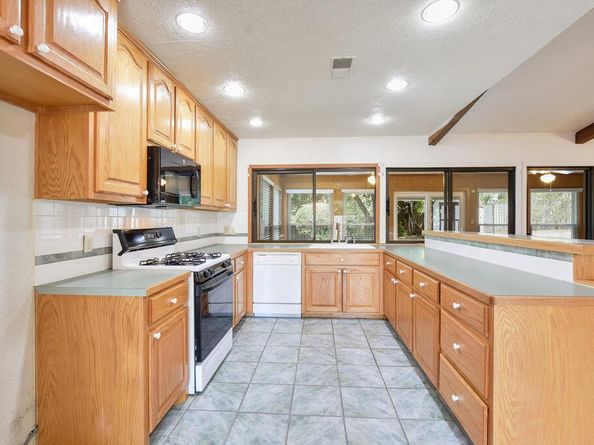 7203 Marywood CIR, Austin TX 78723