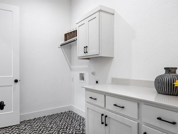 1122 Silver Dollar TRL, Georgetown TX 78628