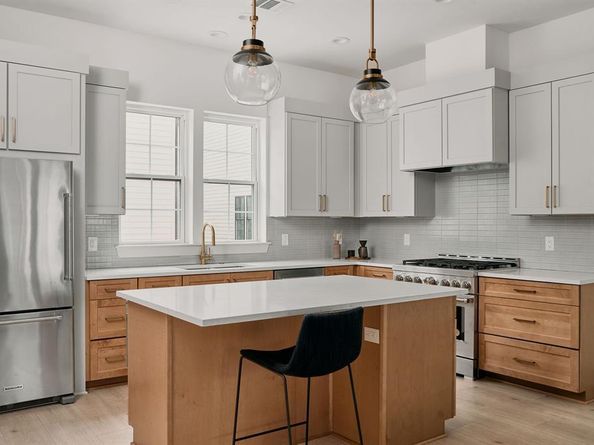 2209 Woodland Ave 601, Austin TX 78741