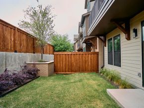 2209 Woodland Ave 601, Austin TX 78741