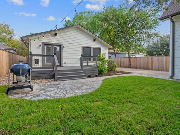 5400 Sunshine DR, Austin TX 78756