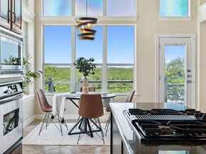 7204 Covered Bridge DR, Austin TX 78736