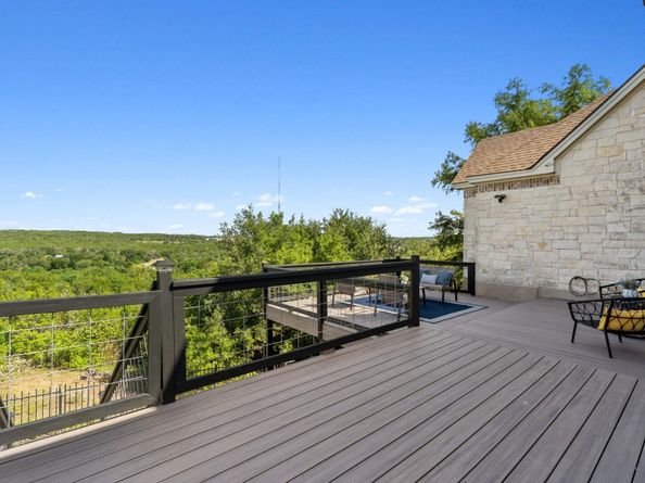 7204 Covered Bridge DR, Austin TX 78736