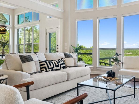 7204 Covered Bridge DR, Austin TX 78736