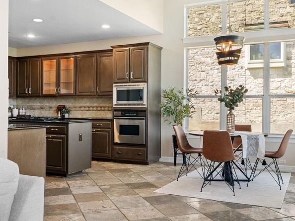 7204 Covered Bridge DR, Austin TX 78736