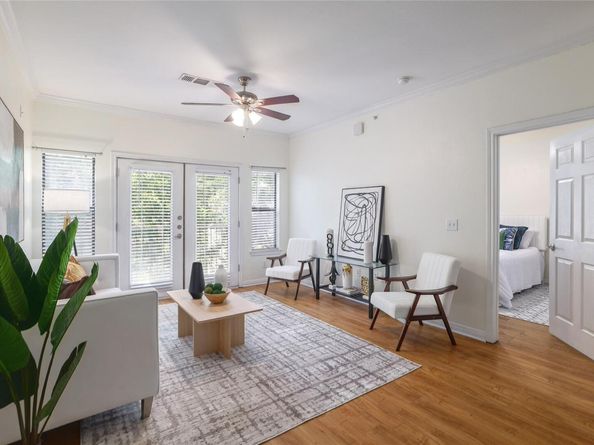 2502 Leon ST 208, Austin TX 78705