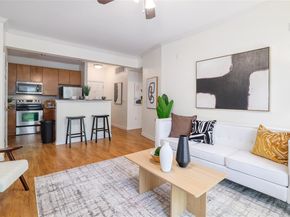 2502 Leon ST 208, Austin TX 78705