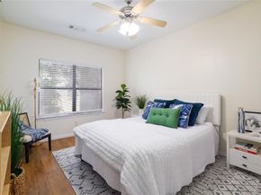 2502 Leon ST 208, Austin TX 78705