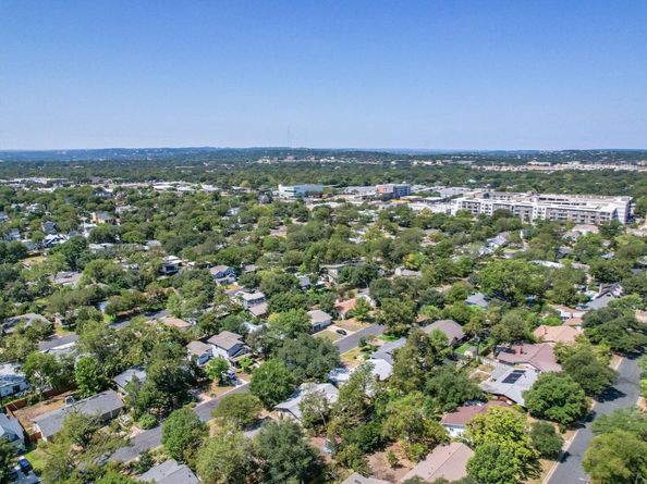 1812 Burbank ST, Austin TX 78757