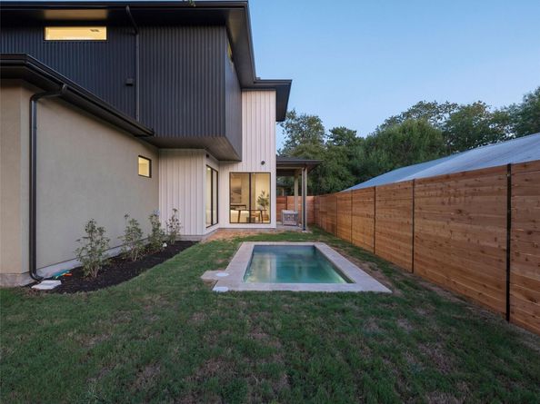 Undisclosed Address #1074067, Austin TX 78745