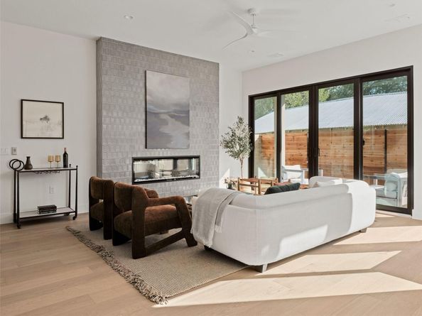 Undisclosed Address #1074067, Austin TX 78745