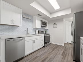 8906 Trone CIR A, Austin TX 78758