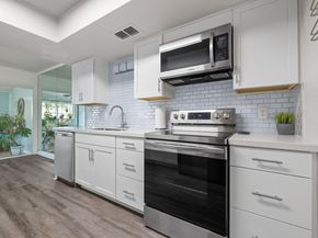 8906 Trone CIR A, Austin TX 78758
