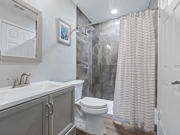 8906 Trone CIR A, Austin TX 78758