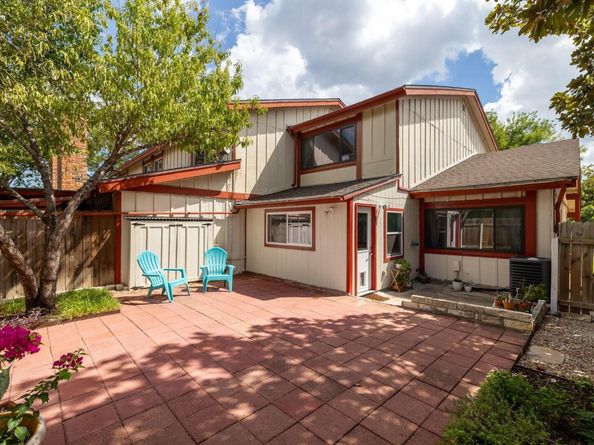8906 Trone CIR A, Austin TX 78758
