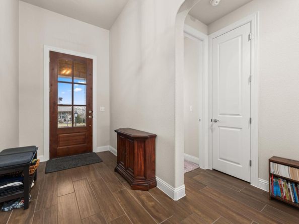 216 Gulfton ST, Lakeway TX 78738