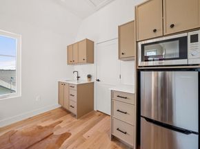 1802 Overhill DR B, Austin TX 78721