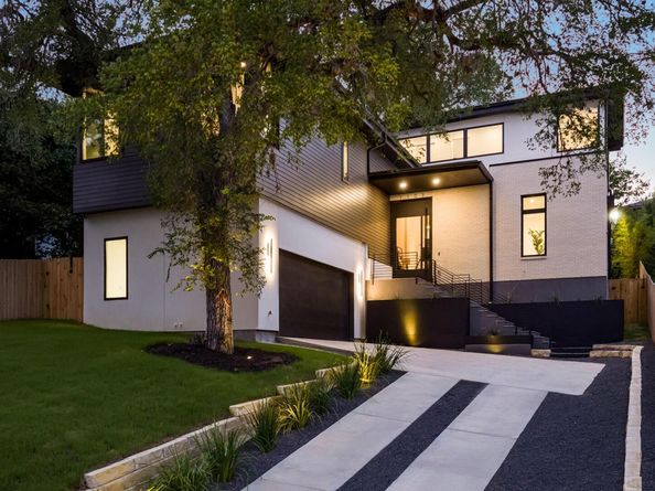 1102 Summit ST, Austin TX 78741