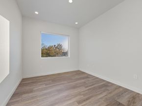 4004 Banister Ln LN 310, Austin TX 78704