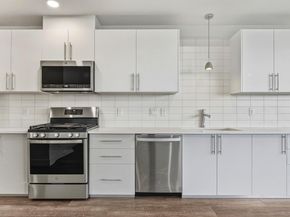 4004 Banister Ln LN 310, Austin TX 78704