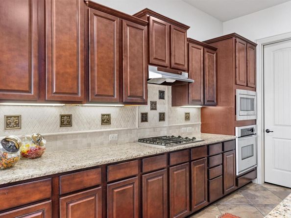 1428 Rowan DR, Georgetown TX 78628