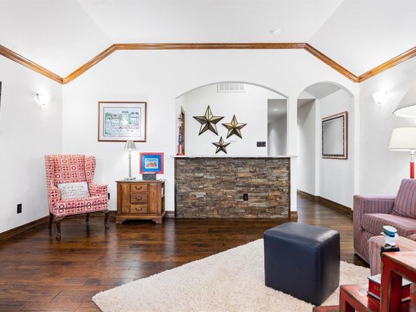 1428 Rowan DR, Georgetown TX 78628