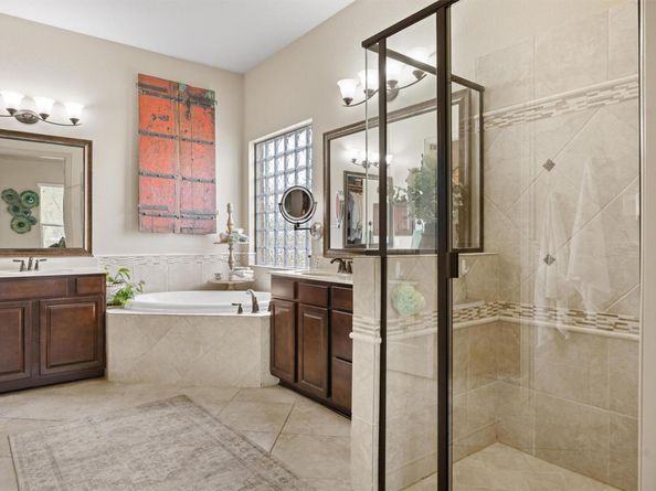 1428 Rowan DR, Georgetown TX 78628