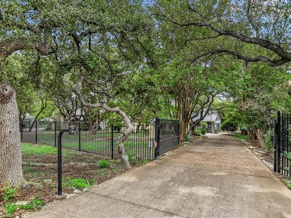 6111 Hudson Bend RD RD, Austin TX 78734