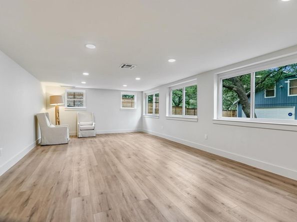 6111 Hudson Bend RD RD, Austin TX 78734