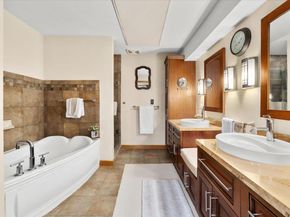 1812 West Ave 404, Austin TX 78701