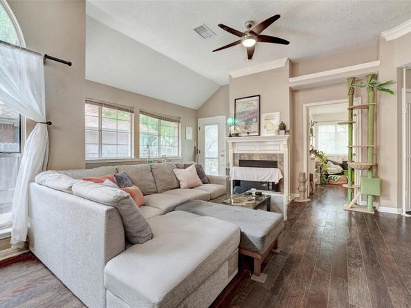 5907 Shanghai Pierce RD, Austin TX 78749
