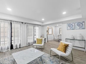 3520 Highland View DR, Austin TX 78731