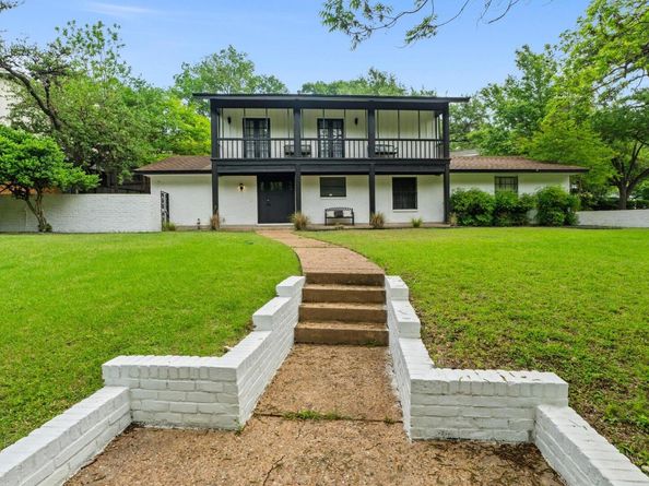 3520 Highland View DR, Austin TX 78731