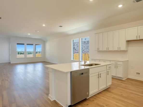 1853 Crooked Creek ST, Leander TX 78641