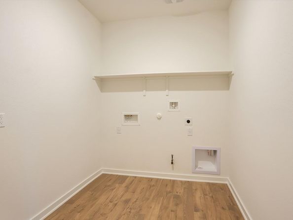 1853 Crooked Creek ST, Leander TX 78641