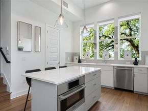 2505 Bluebonnet LN 8, Austin TX 78704