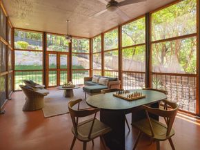 6105 Highlandale DR, Austin TX 78731