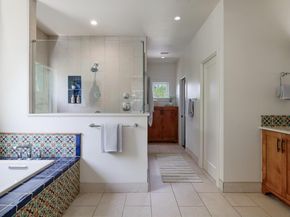 6105 Highlandale DR, Austin TX 78731