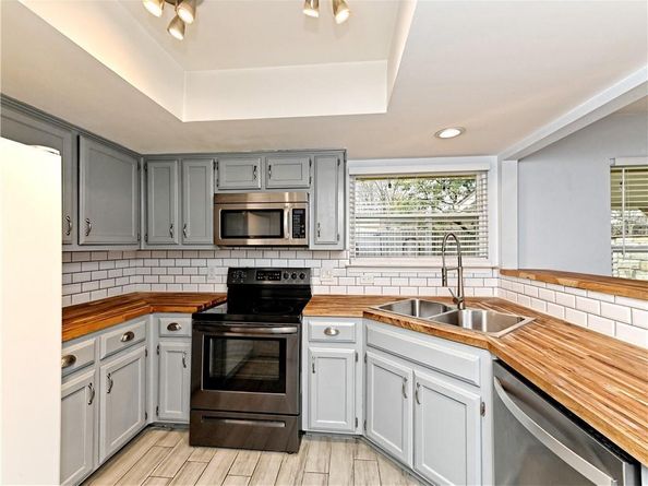 1708 Shag Bark TRL, Austin TX 78758