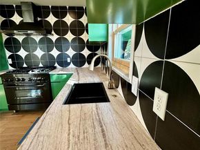3201 Bengston ST, Austin TX 78702