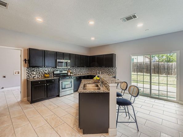 1420 Quicksilver CIR, Round Rock TX 78665