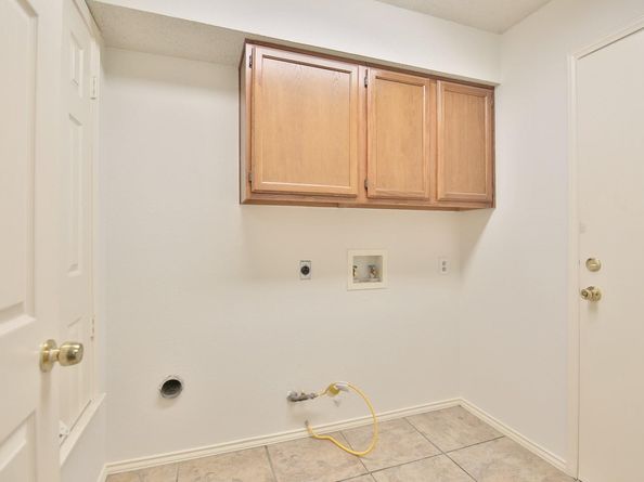7401 Rankin TRL, Austin TX 78729