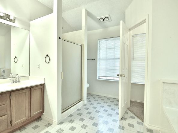 7401 Rankin TRL, Austin TX 78729