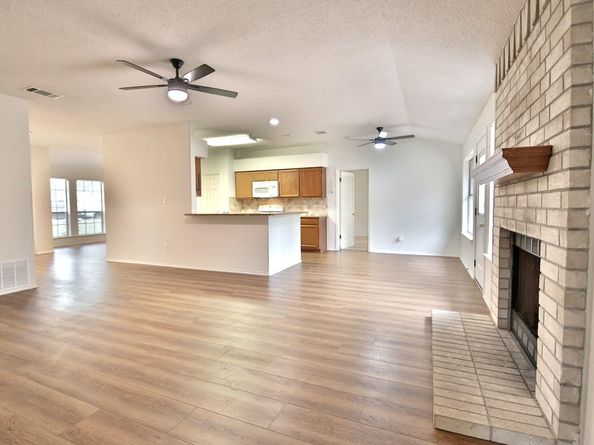 7401 Rankin TRL, Austin TX 78729