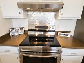 6810 Deatonhill DR 211, Austin TX 78745