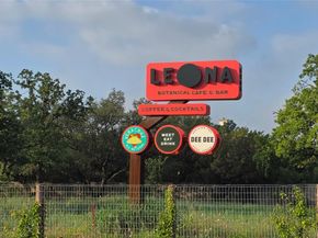 6810 Deatonhill DR 211, Austin TX 78745