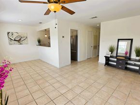 6810 Deatonhill DR 211, Austin TX 78745