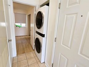 6810 Deatonhill DR 211, Austin TX 78745